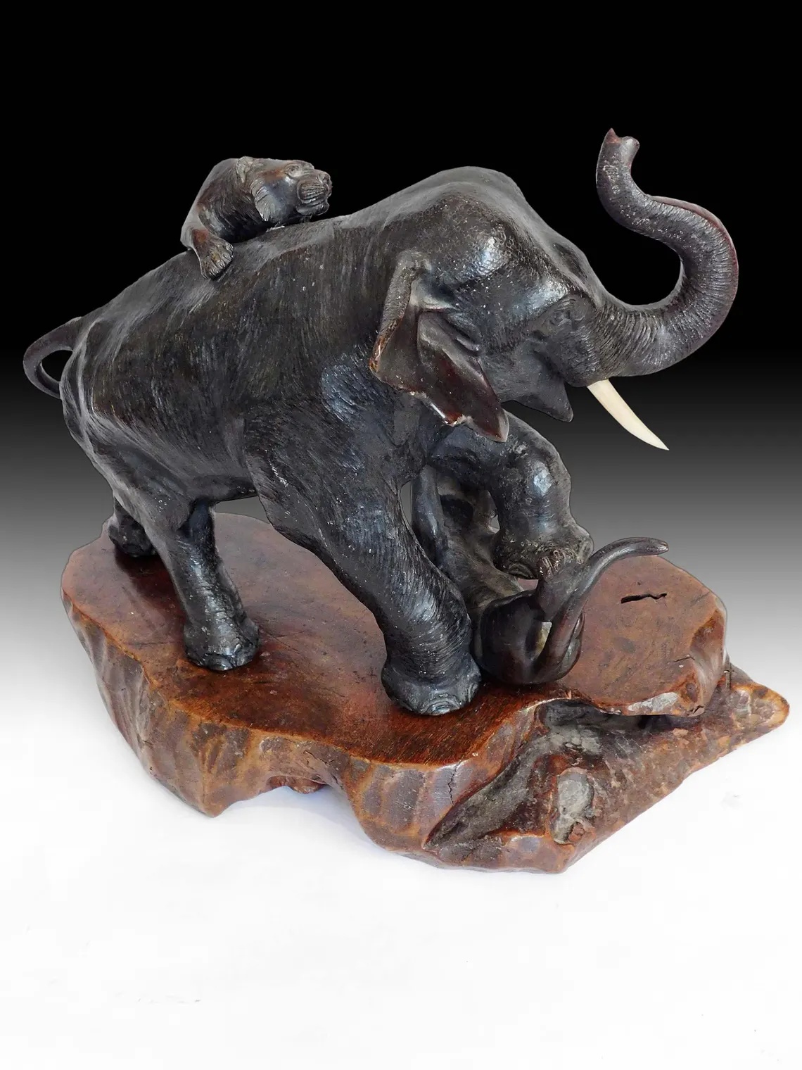 Antique Japanese Meiji Bronze Elephant Fighting Tigers Okimono Statue Sig. Genryusai Seiya 誠谷作
