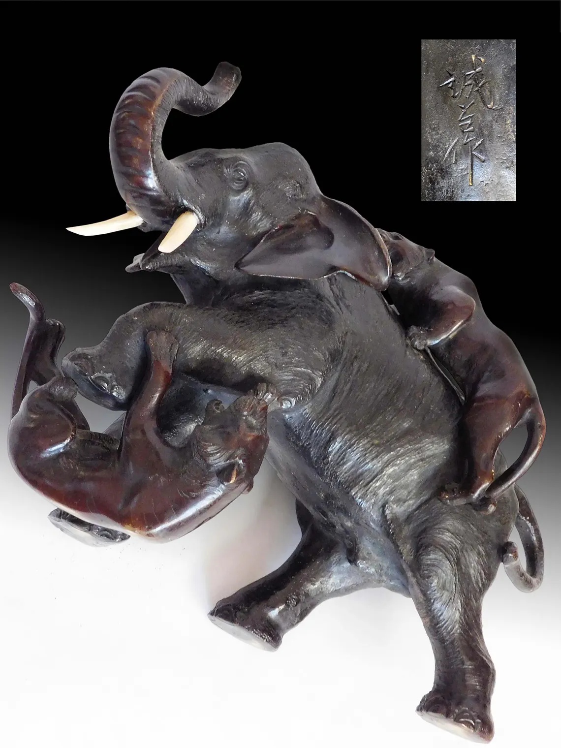 Antique Japanese Meiji Bronze Elephant Fighting Tigers Okimono Statue Sig. Genryusai Seiya 誠谷作

