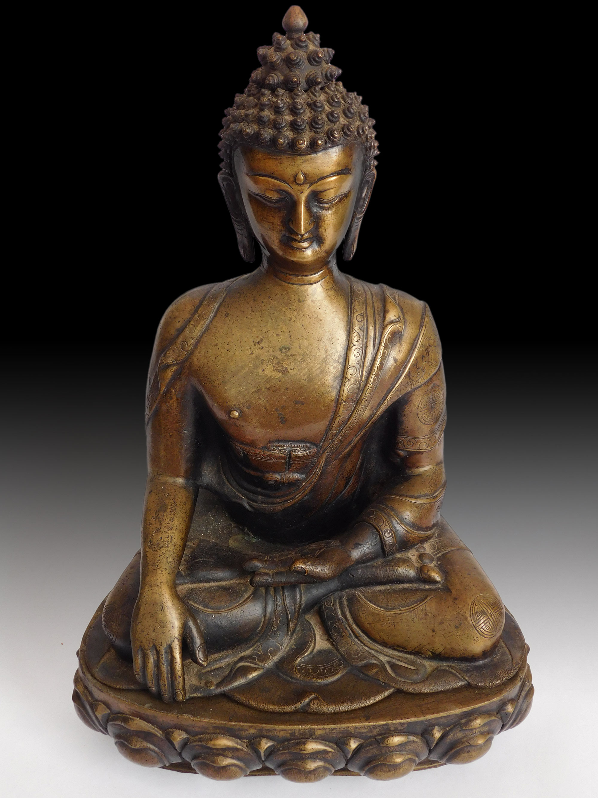 Antique Bronze Earth Witness Akshobhya Buddha