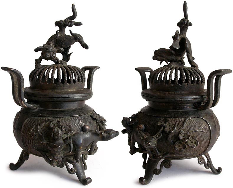 Edo Enlightenment Bronze Tripod 