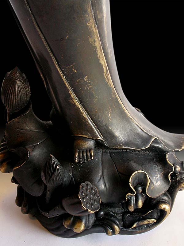 lotus pedestal