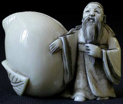 Sennin with Giant Peach