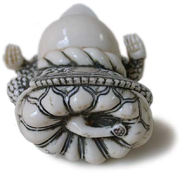 Wrestler Frog Netsuke