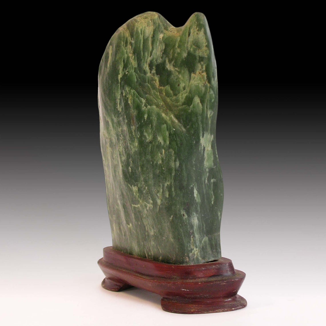 Suiseki Viewing Stone 軟玉綠玉水石