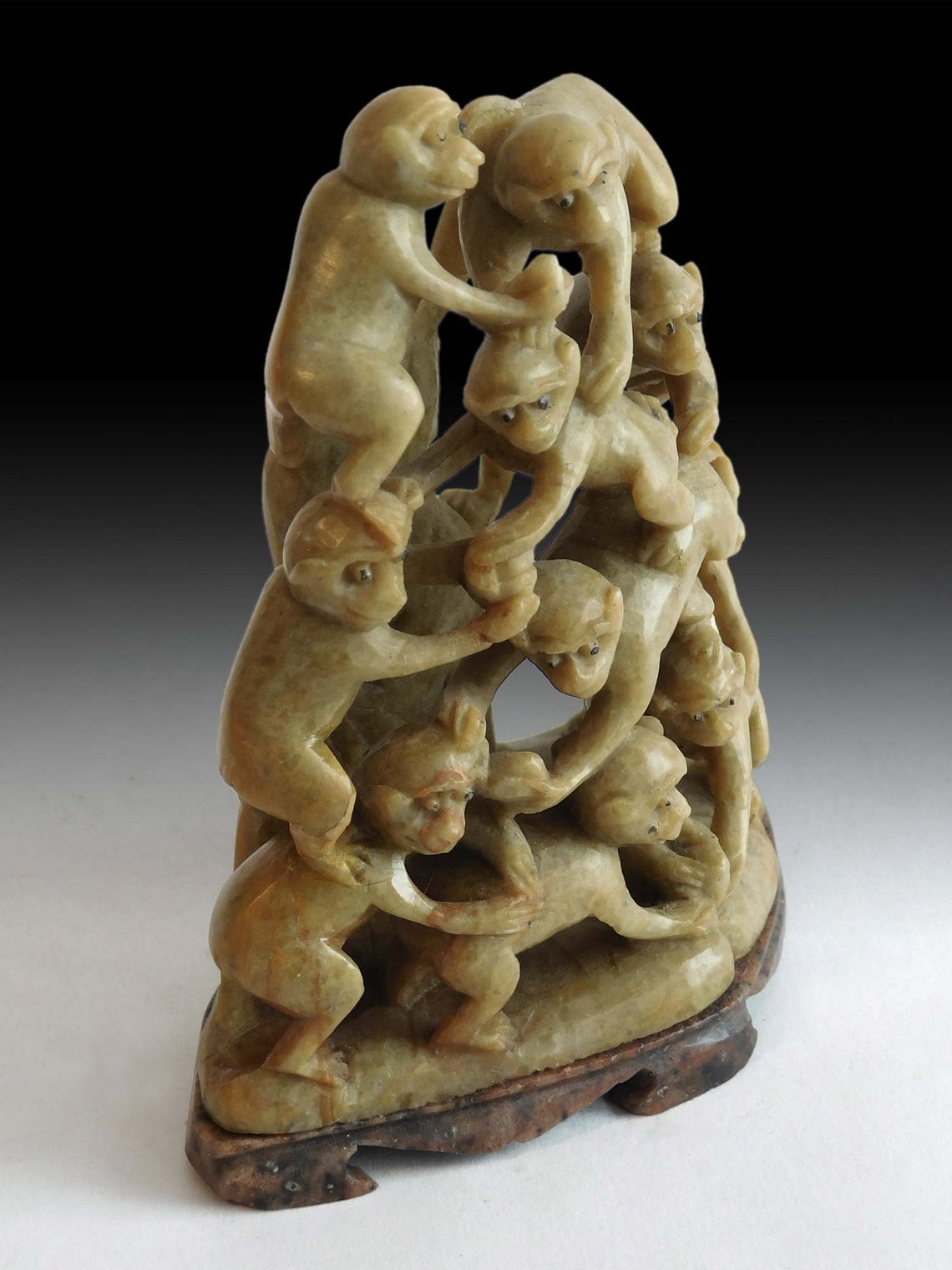 Ten Monkeys 十猴石