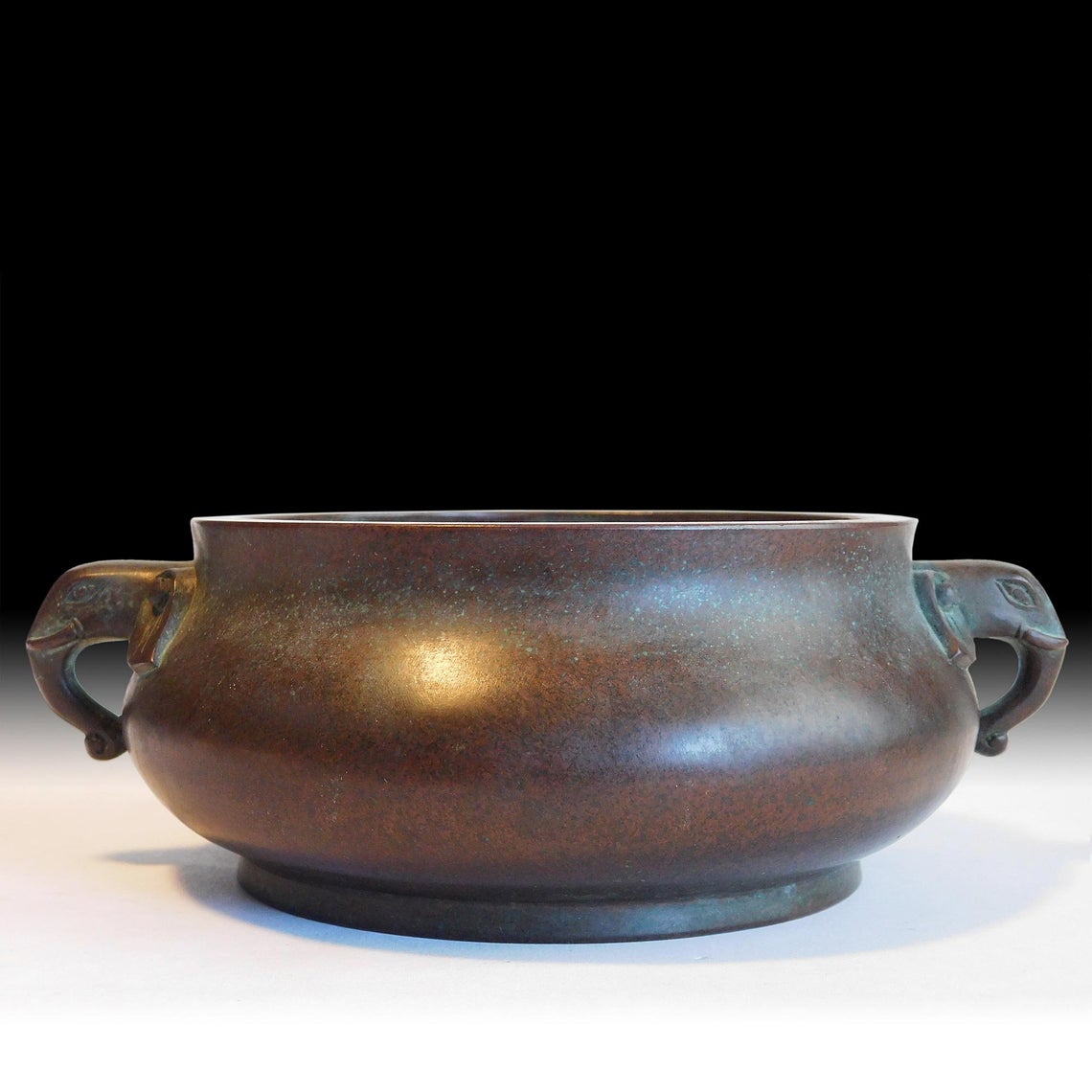Zhenwan Furnace 珍玩香爐