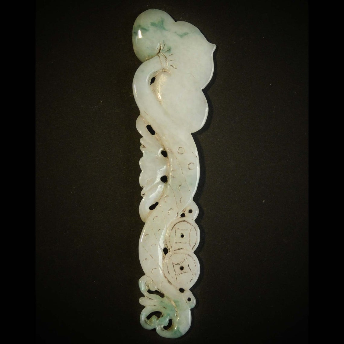Reishi Bat Vintage Chinese Carved Jadeite Jade lingzhi Feng Shui Page Turner 蝙蝠靈芝如意翡翠玉珮