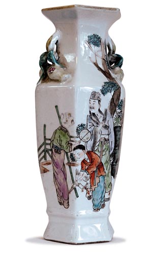 Tongzhi Porcelain Vase
