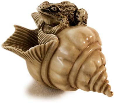 Toad on Conch Shell Netsuke