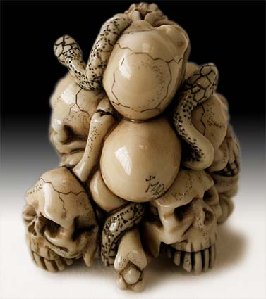 Snake on Six Skulls