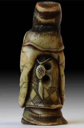Antler Sennin Netsuke back