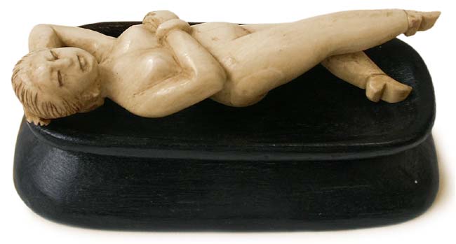 Doctor's Lady Snuff Bottle
