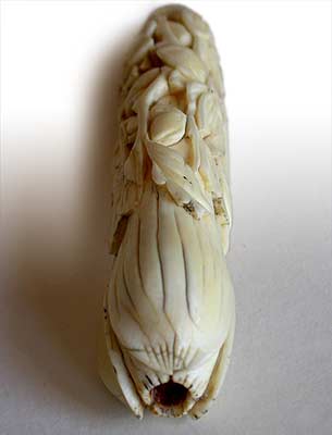 Sashi Pipe Netsuke