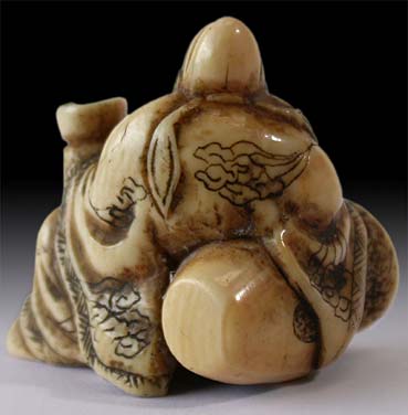 Poet Ri Haku Netsuke back