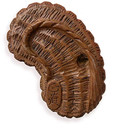 Sandal Netsuke bottom Signed Masanao