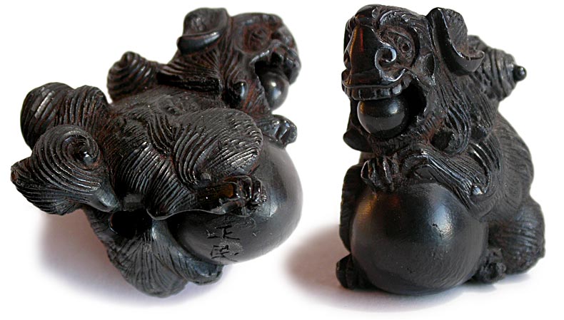 Edo Kara Shishi Wood Netsuke Signed Masatami 正民