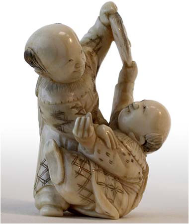 Karako Fighting Netsuke