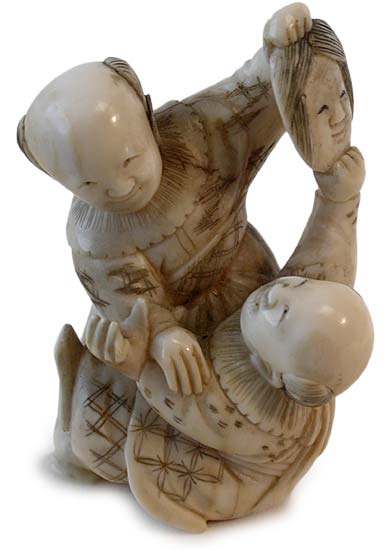 Play Fighting Karako Netsuke