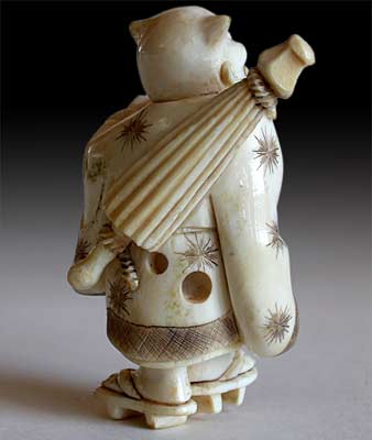 Oni Priest Netsuke back