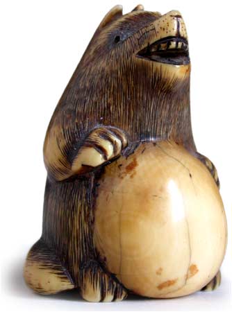 Drunken Badger Netsuke rt