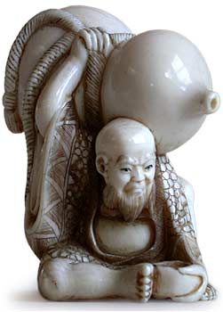 Rakan Large Gourd Netsuke