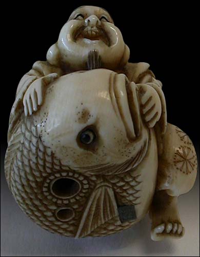 Ebisu on Carp Netsuke bottom