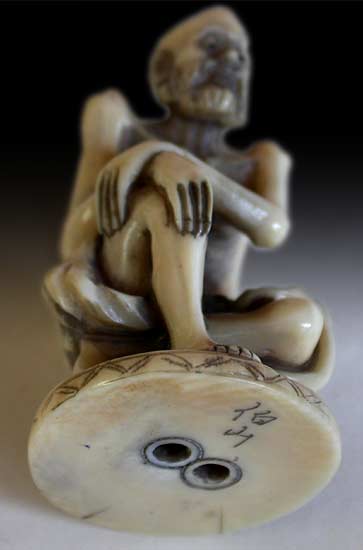 Shakyamuni Buddha Netsuke Signed Hakuzan