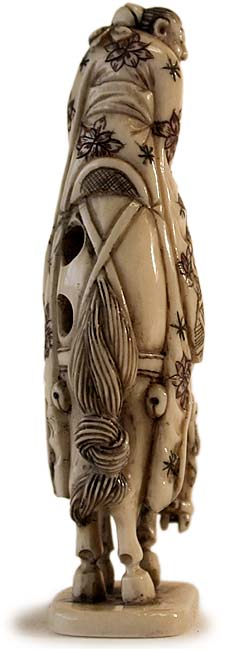 Toba on Horse Netsuke rt