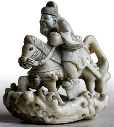 Gentoku on Horse Netsuke lt