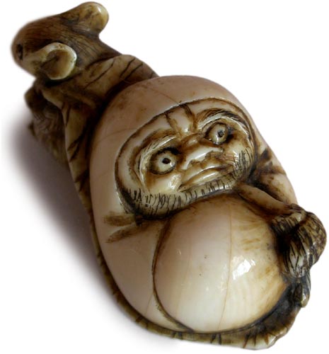Mouse Pulling Daruma Netsuke 