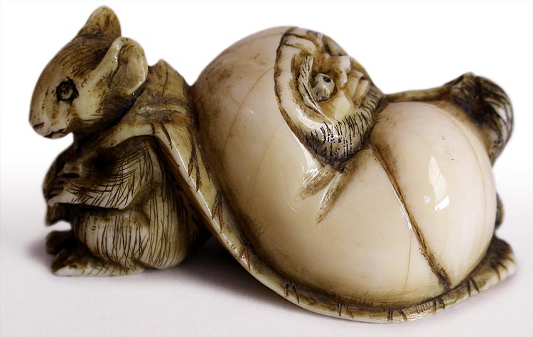 Mouse Pulling Daruma Netsuke 