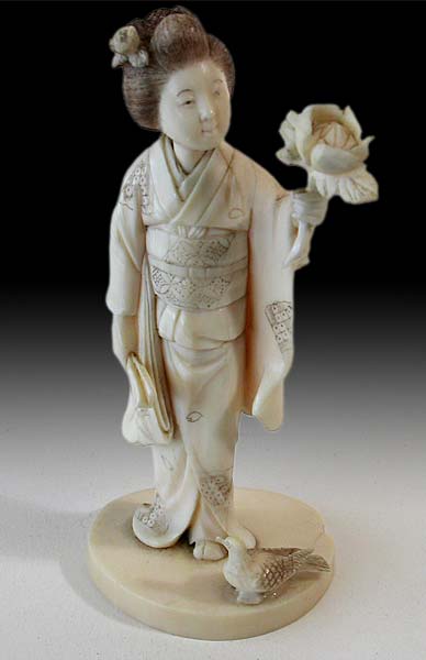 Young Girl w. Flower Okimono