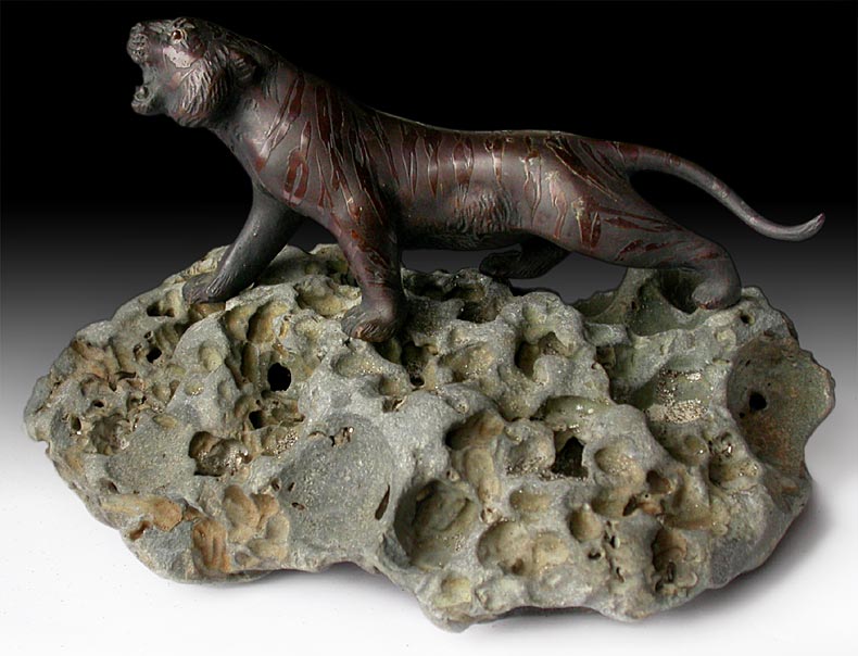 Meiji Bronze Tiger Paper Weight