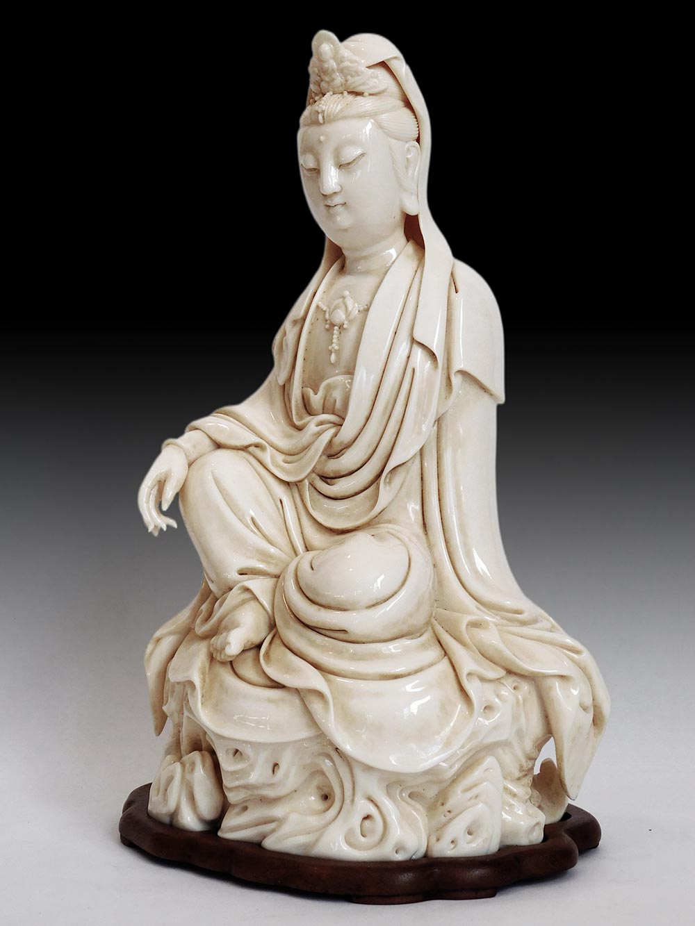 Dehua Porcelain Guan Yin