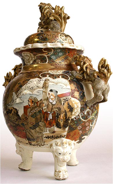 Meiji Satsuma Lion Handles Urn