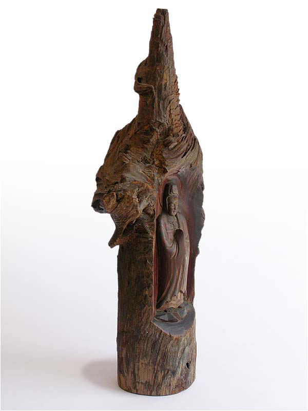 Tree log Kannon