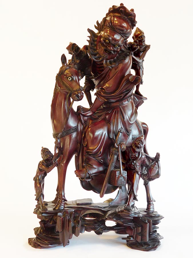 Zhong Kui Shoki Statue