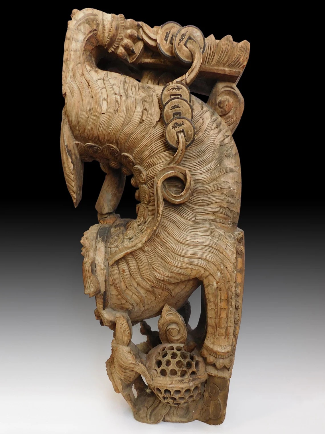 Antique Chinese Shishi Corbel